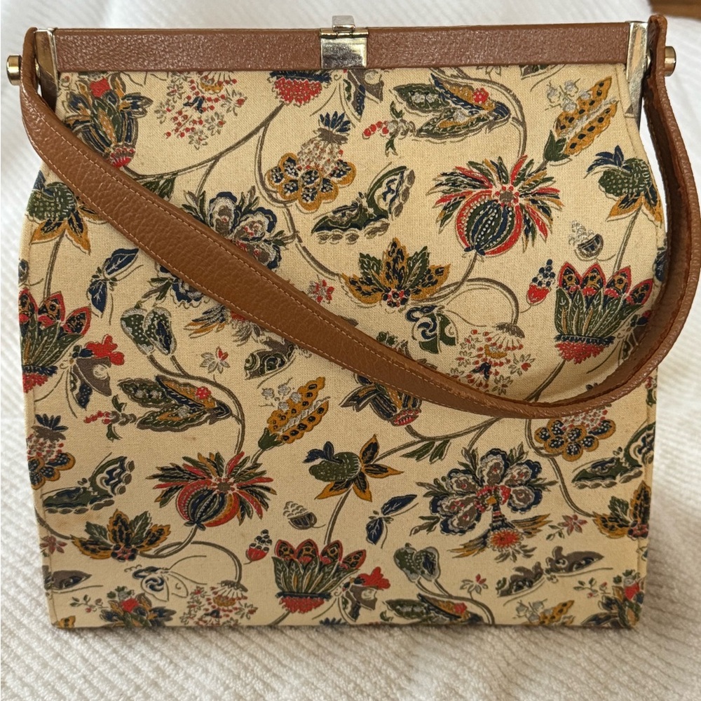 Signare tapestry satchel in the Morning Garden floral pattern